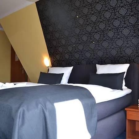 Nordig Free Parking 3*